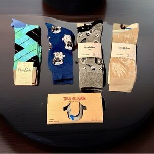 NWT Lot of 9 pair of men’s socks-True Religion, Goodfellow, Happy Socks, & other